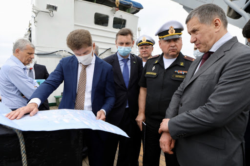 Экологию бухты Золотой Рог во Владивостоке улучшат в следующем году