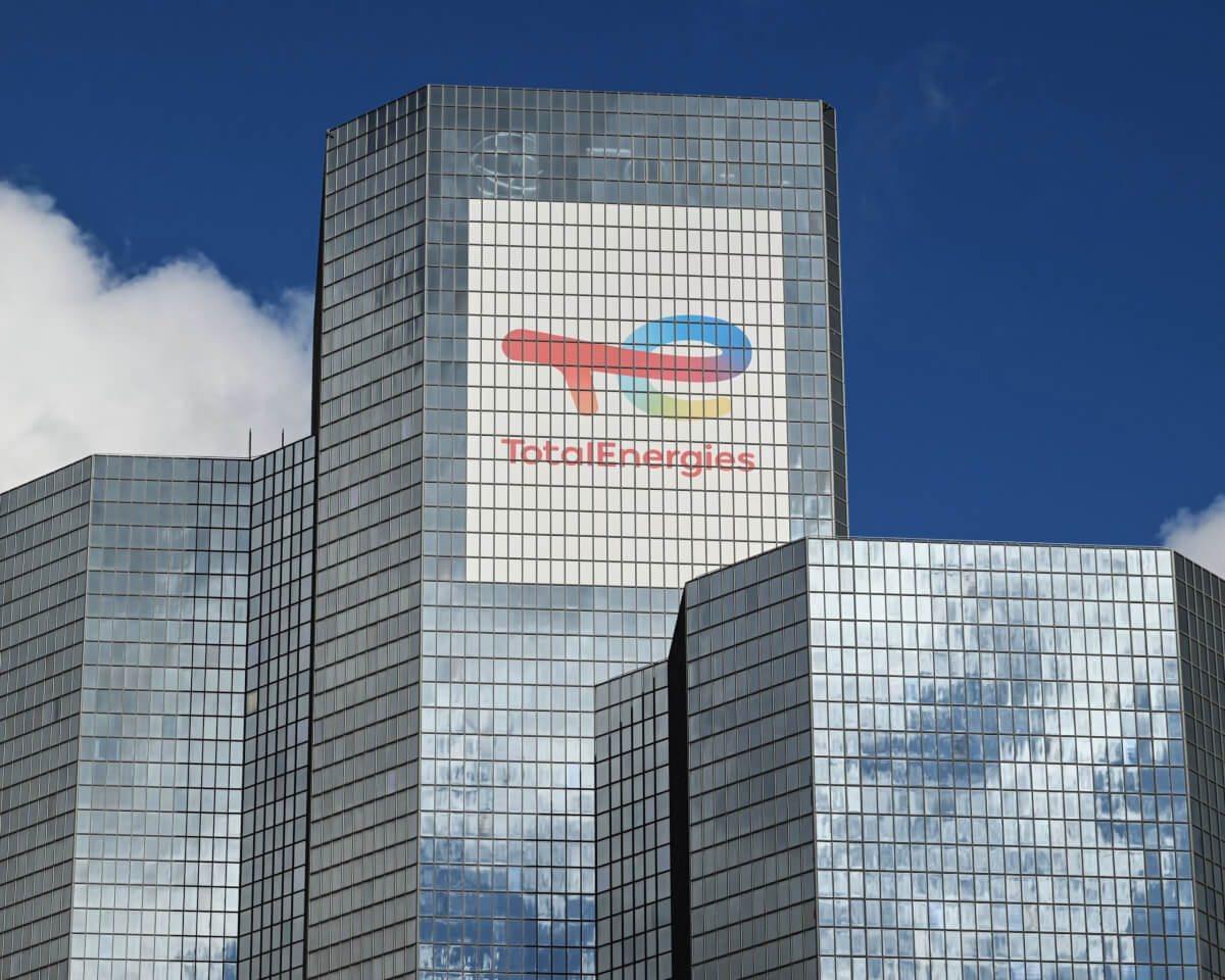 Суд признал TotalEnergies виновной в гринвошинге